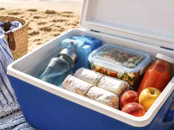 Så organiserar du din strandkylväska: vad du ska lägga längst ner, vad du ska lämna längst upp och vad du inte ska ta med.