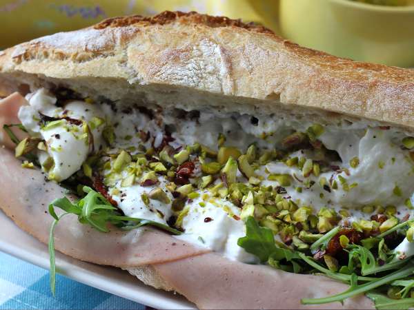Mortadella, burrata och pistagenötter: varför denna italienska kombination är så populär just nu
