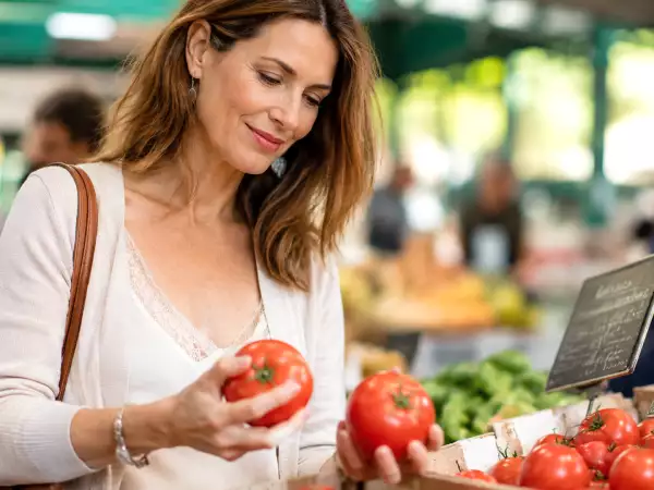 Ett enkelt knep för att tomaterna inte ska mogna för tidigt