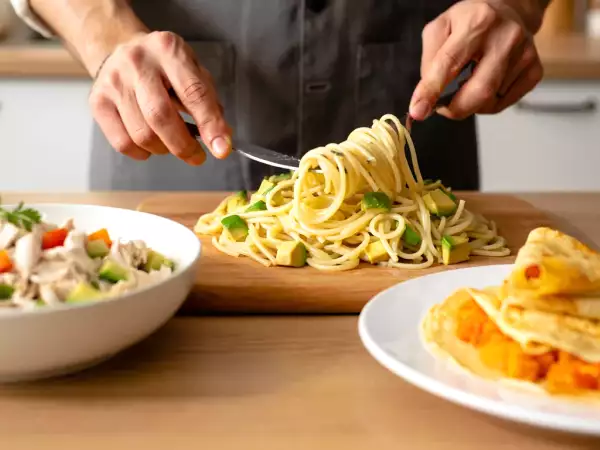 Dagens meny, 18 juni: en smakresa med salpicão, spaghetti carbonara och crêpes suzette