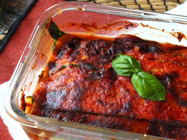 Ja, du kan laga parmigiana med zucchini i en varmluftsfritös: en krispig variant som förändrar allt