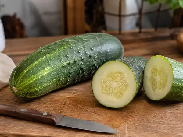 Hur känner man igen en gurka som inte är färsk? Tecken du bör hålla utkik efter innan du köper