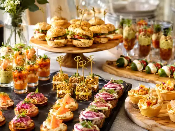 Hemlagad buffé: 28 minirecept för en aperitif som är värdig en cateringfirma