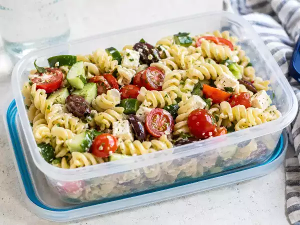 Kall pasta i matlådan: ett knep för att den inte ska klibba ihop till en klump