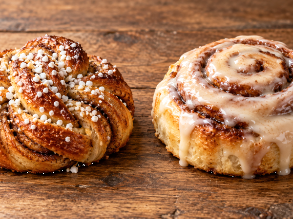 Kanelbulle eller cinnamon roll? Skillnaden handlar om mer än glasyr