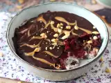 Artiklar: Overnight oats med röd frukt och choklad: den hälsosamma frukosten du behöver direkt på morgonen