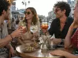 Artiklar: Varför man i Frankrike dricker cocktails före maten och i Spanien efter maten.