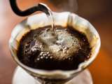 Artiklar: Jag tyckte att det var överdrivet att lägga kanel i kaffet innan man silar det, tills jag upptäckte den oväntade effekten som förändrade allt