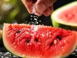 Artiklar: Salt på vattenmelon: fungerar det verkligen eller är det bara ännu ett viralt påhitt?