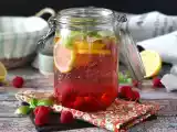 Recept Vatten med smak av citron, basilika och hallon