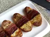 Recept Bakad potatis inlindad i rökt bacon