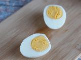 Recept Hur kokar man ett hårdkokt ägg?