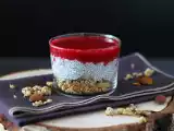 Recept Chiapudding med kokosmjölk, hallon och granola