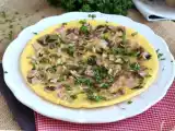 Recept Enkel omelett med champinjoner, skinka och persilja
