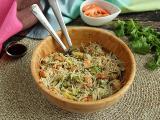 Recept Vermicelli-sallad med räkor, avokado, ägg och koriander