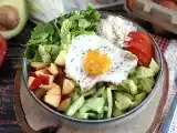Recept Vegetarisk buddha bowl - en vackert balanserad och färgstark sallad!