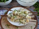 Recept Spett med marinerad kyckling i yoghurt- och citronsås