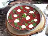 Recept Enkel och färgglad rödbetssoppa