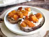 Recept Butternut ricotta och äggsmörgåsar