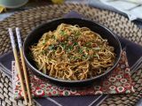 Recept Kinesiska nudlar i wok (grönsaker och texturerat sojaprotein)