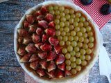 Recept Tårta med hälften fikon och hälften druvor