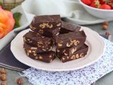 Recept Hasselnötsfudge - choklad- och hasselnötsrutor