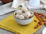 Recept Energibollar med aprikos, grönt te och kokosnöt