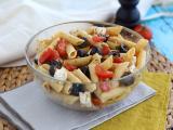 Recept Pasta med tomat, fetaost och oliver