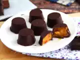 Recept Choklad fylld med saltad smörkola och mandel