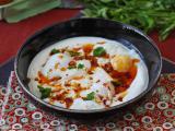 Recept Turkiska ägg på en bas av yoghurt och kryddig olja - çilbir