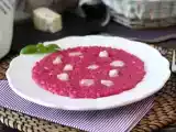 Recept Risotto med rödbetor och gorgonzola: en explosion av färg och intensiva smaker