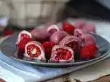 Recept Bitar med hallon, vit choklad och rubinröd choklad i franui-stil