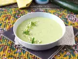 Recept Zucchini- och grön äpplekräm med yoghurt klar på 30 minuter