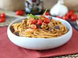 Recept Pasta med auberginekräm och körsbärstomater: enkelt och gott recept