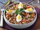 Recept Majsallad med tonfisk, ägg och oliver: den portugisiska klassikern!