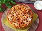 Recept Ugnsbakad rigatoni-timbale med korv, bechamelsås och mozzarella