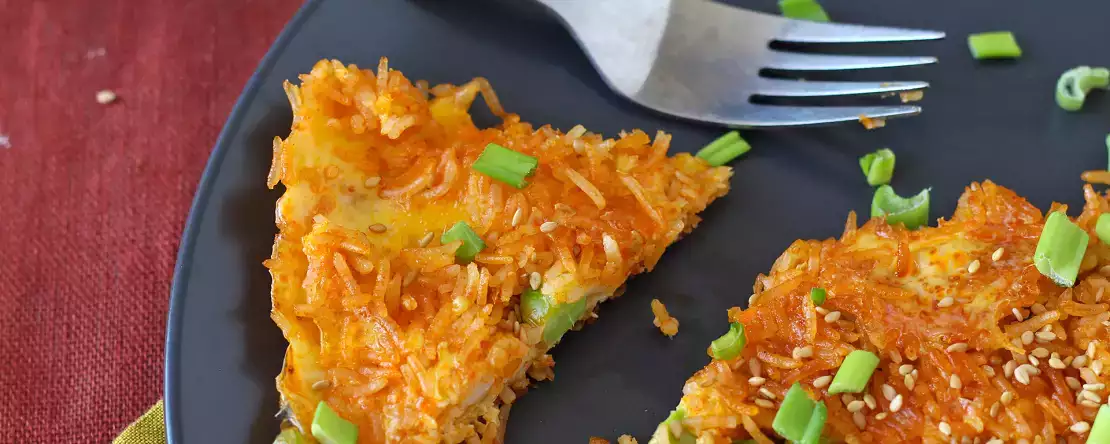 Omelett med krispigt ris och sojabönor, en kryddig måltid som går snabbt och är avfallsfri!