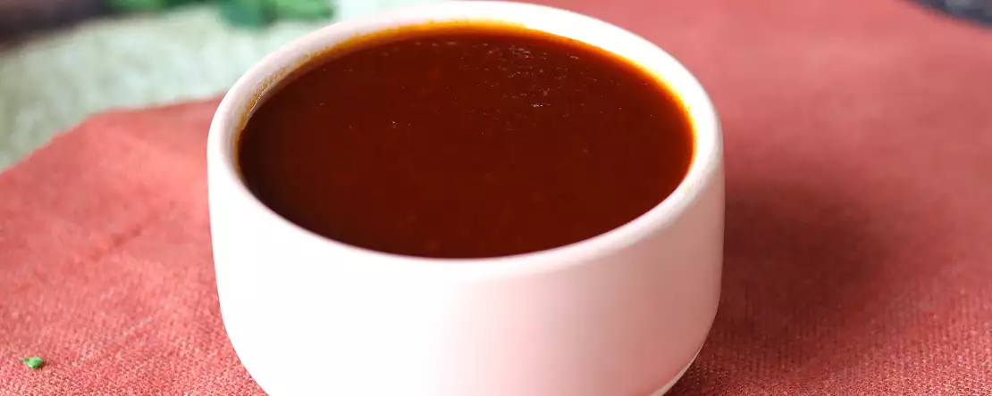 Hemlagad sötsur grillsås: enkelt recept, klart på nolltid