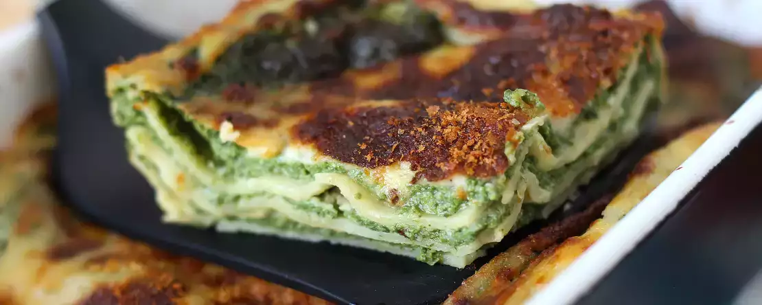 Vegetarisk lasagne med spenat och tofu i airfryer