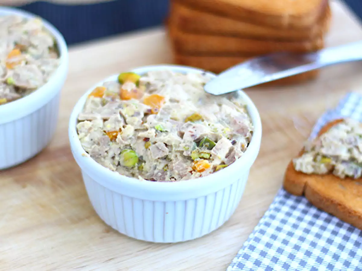 Recept Kycklingrillettes med senap och pistagenötter