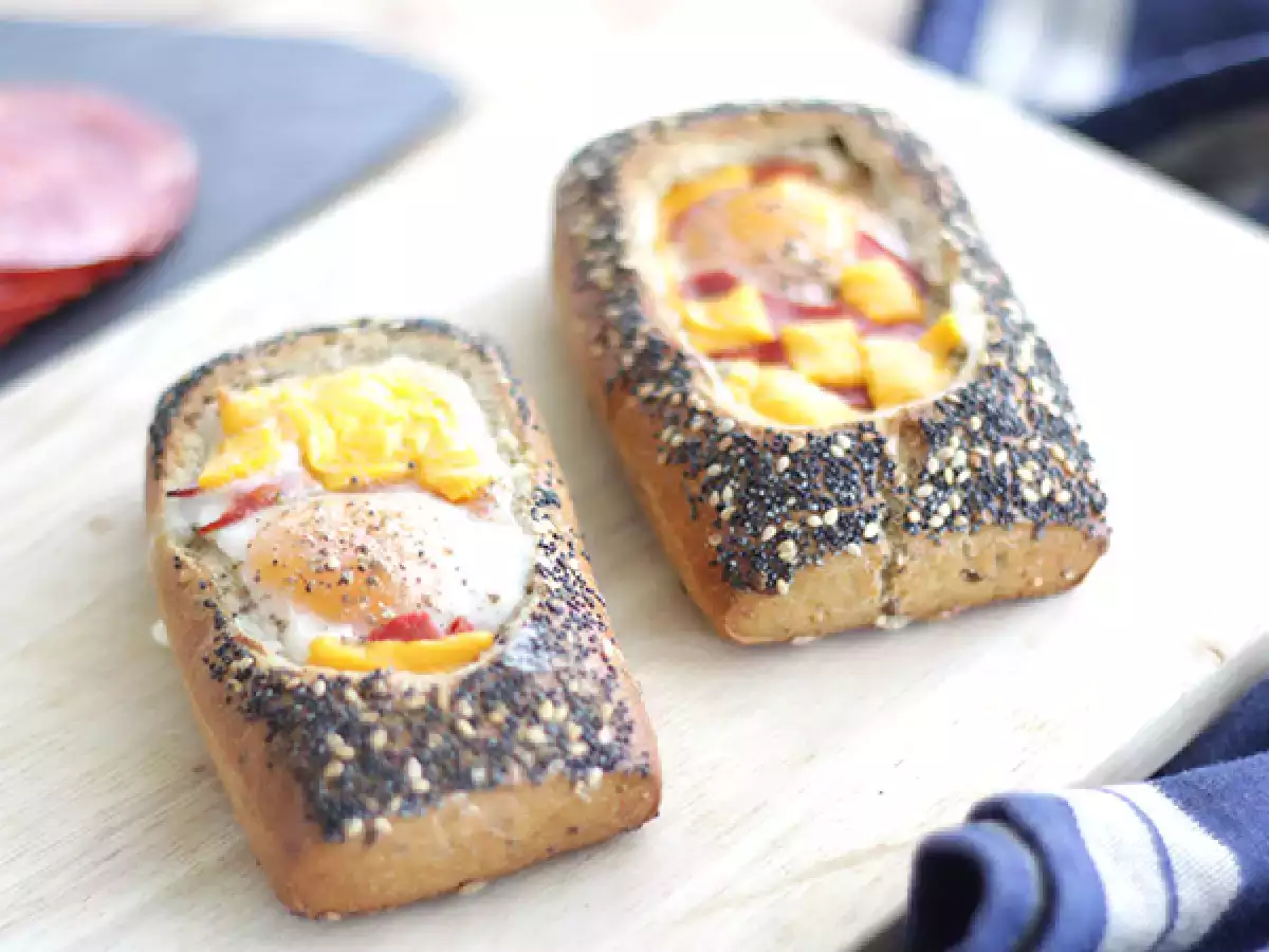 Recept Äggbåtar med chorizo och ost