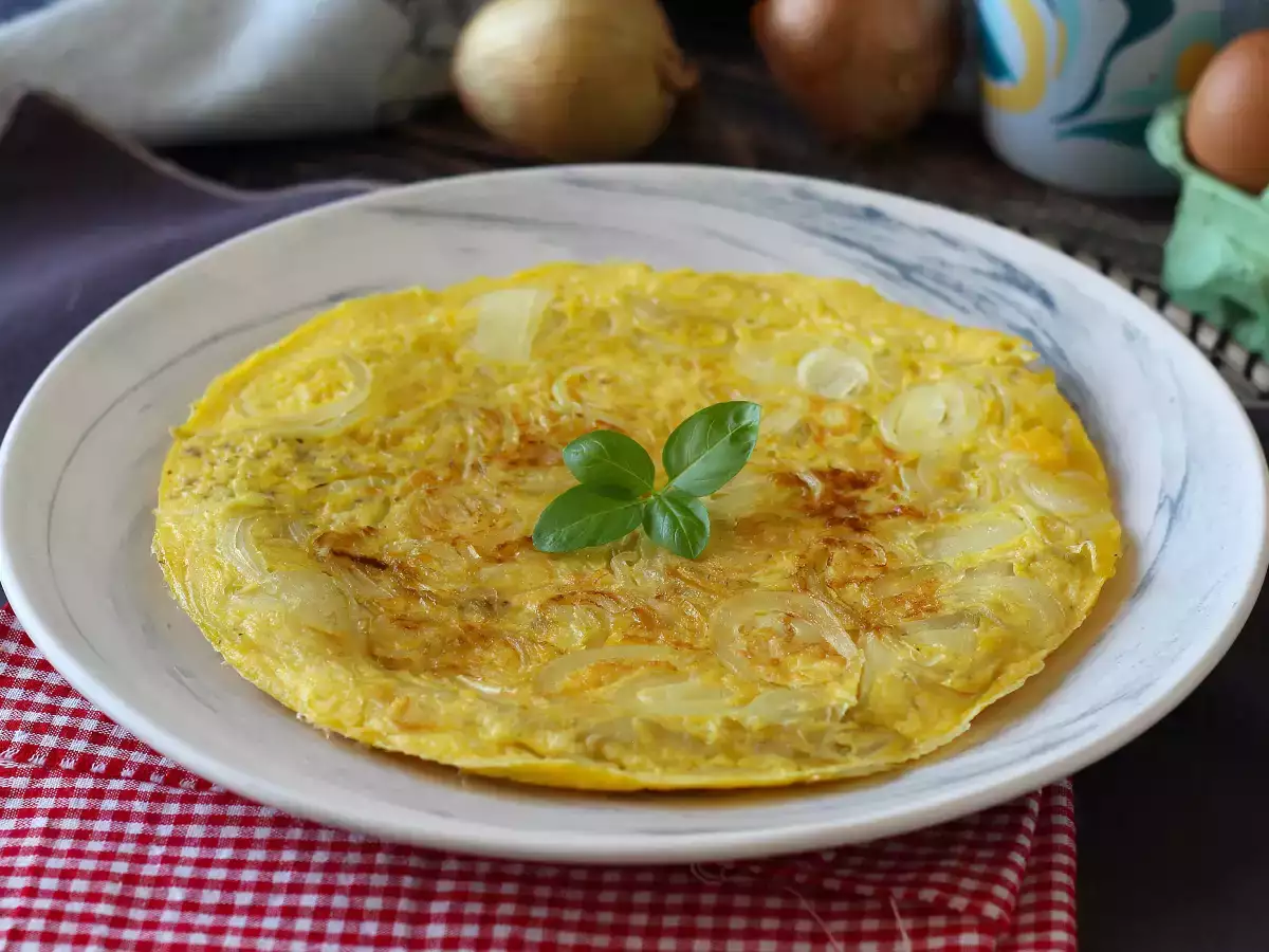 Recept Lökomelett, det välsmakande och lättlagade receptet