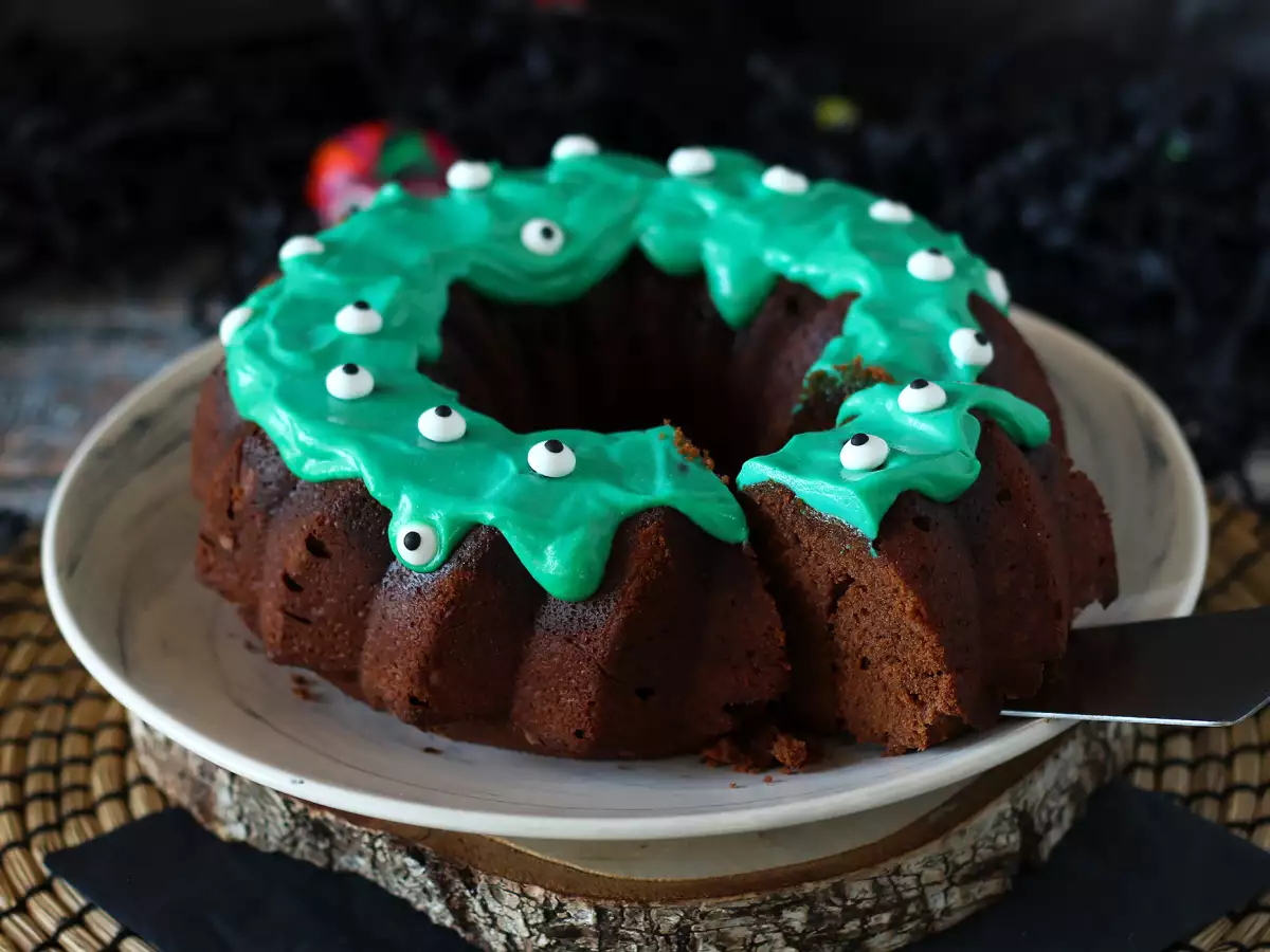 Recept Halloween-bundt cake – en riktigt läcker chokladkaka