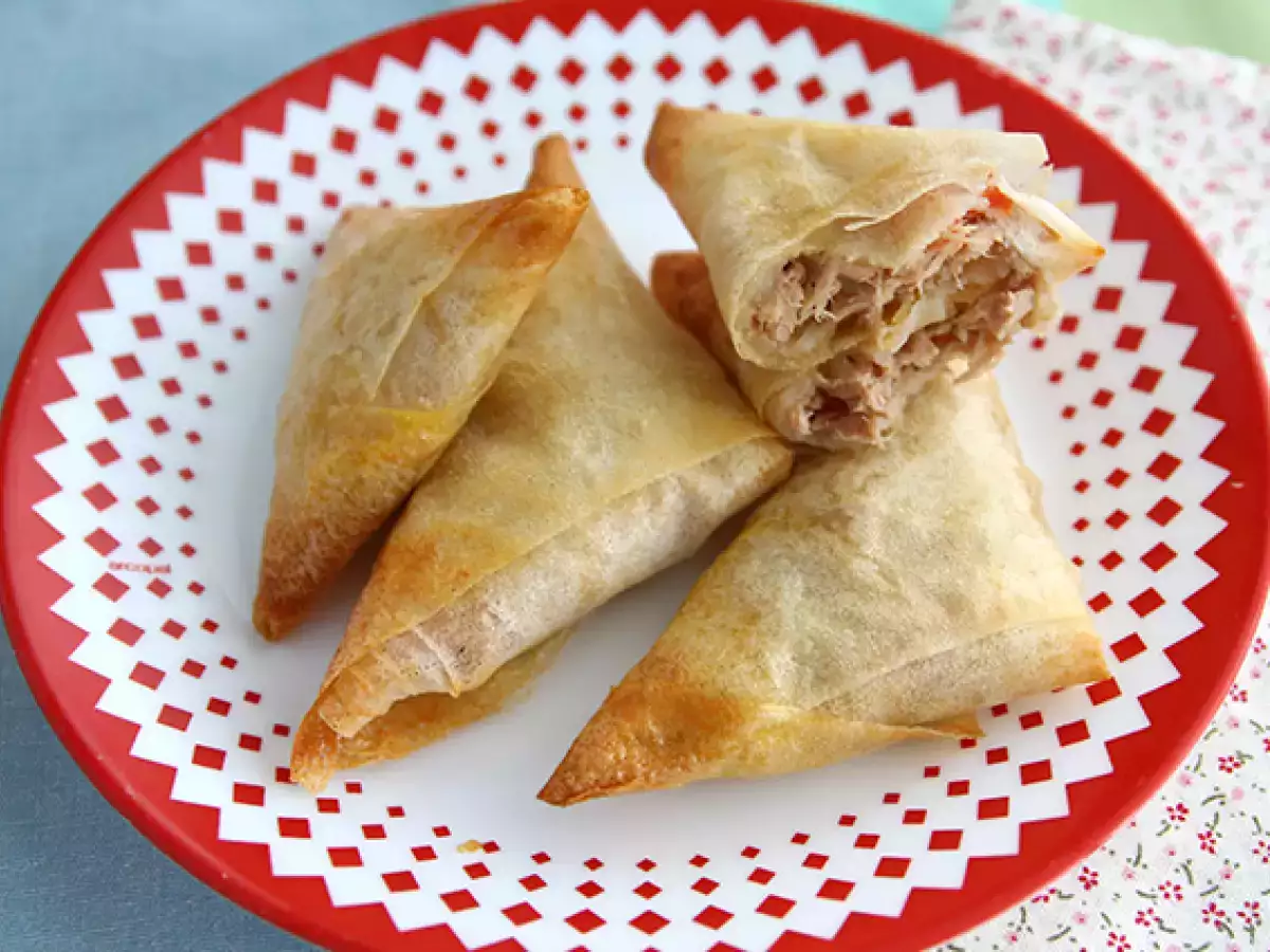 Recept Samoussas med tonfisk och tomat