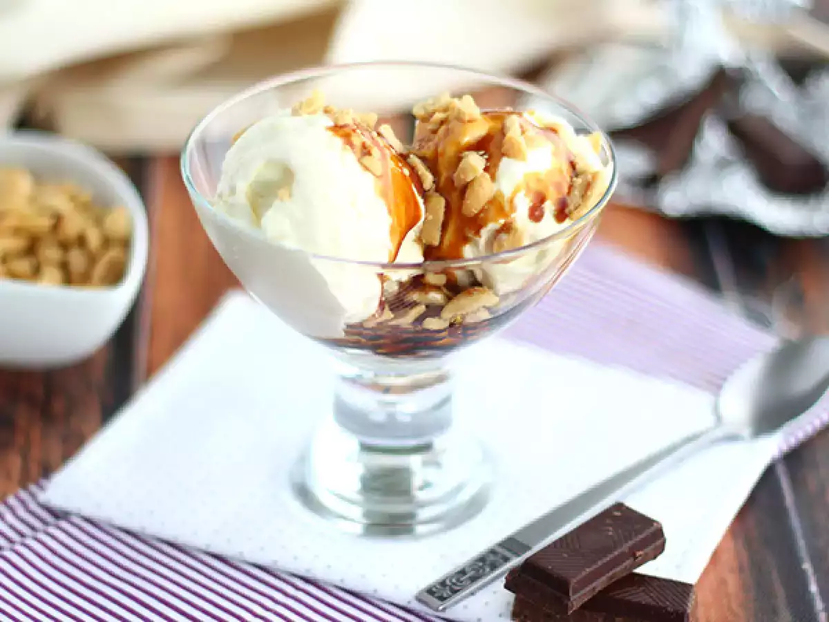 Recept Sundae, den söta amerikanska glassen