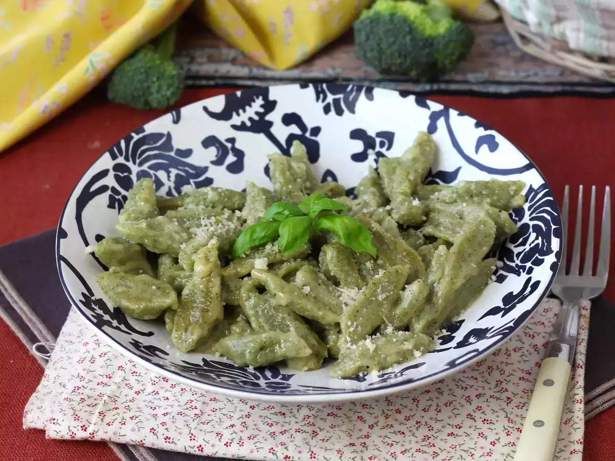 Recept Superenkla broccolipasta som får barnen att älska grönsaker