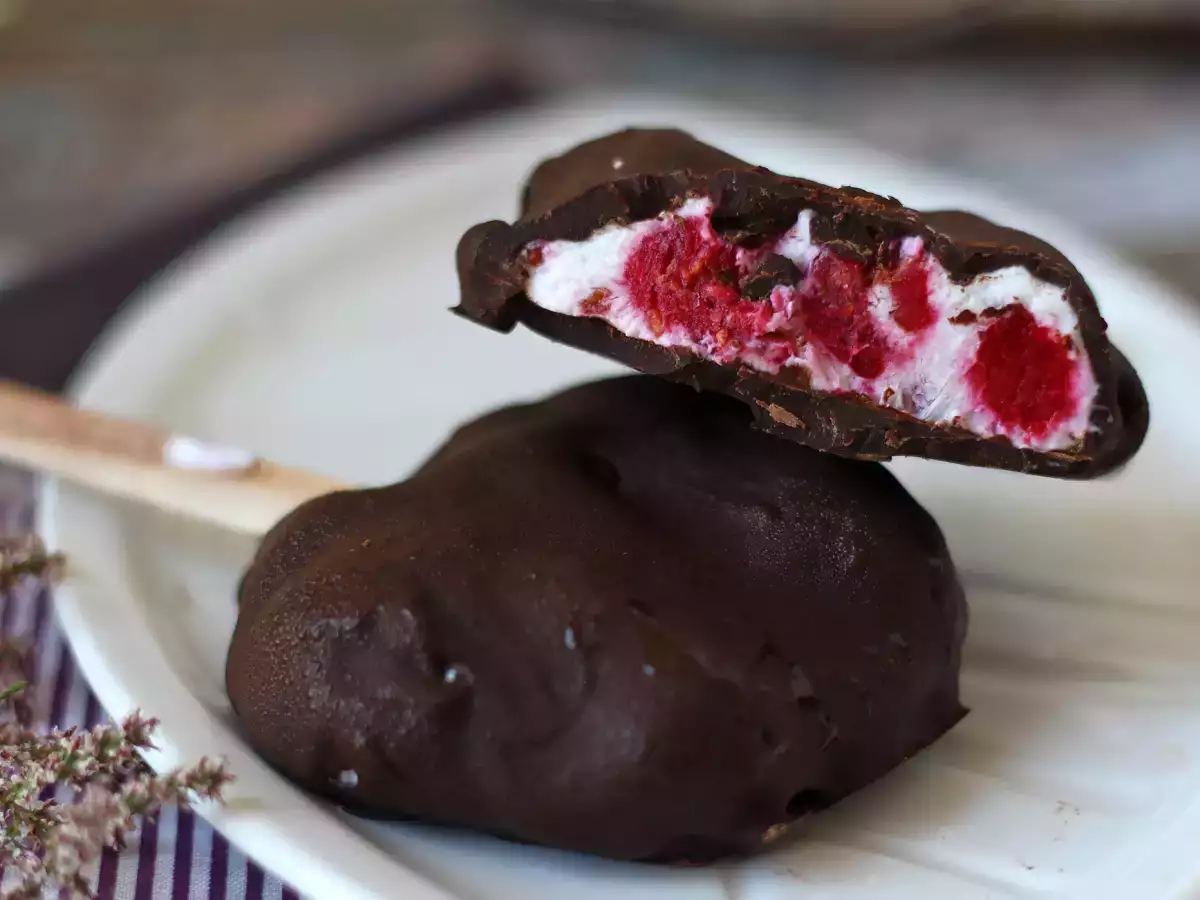 Recept Skyr, hallon och chokladglass. det hälsosamma mellanmålet för soliga dagar!