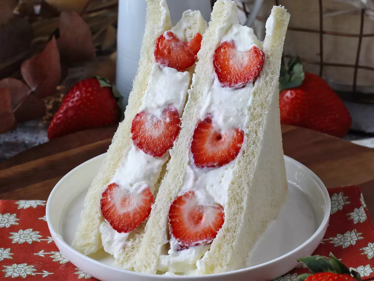 Recept Ichigo sando, den japanska jordgubbssmörgåsen!