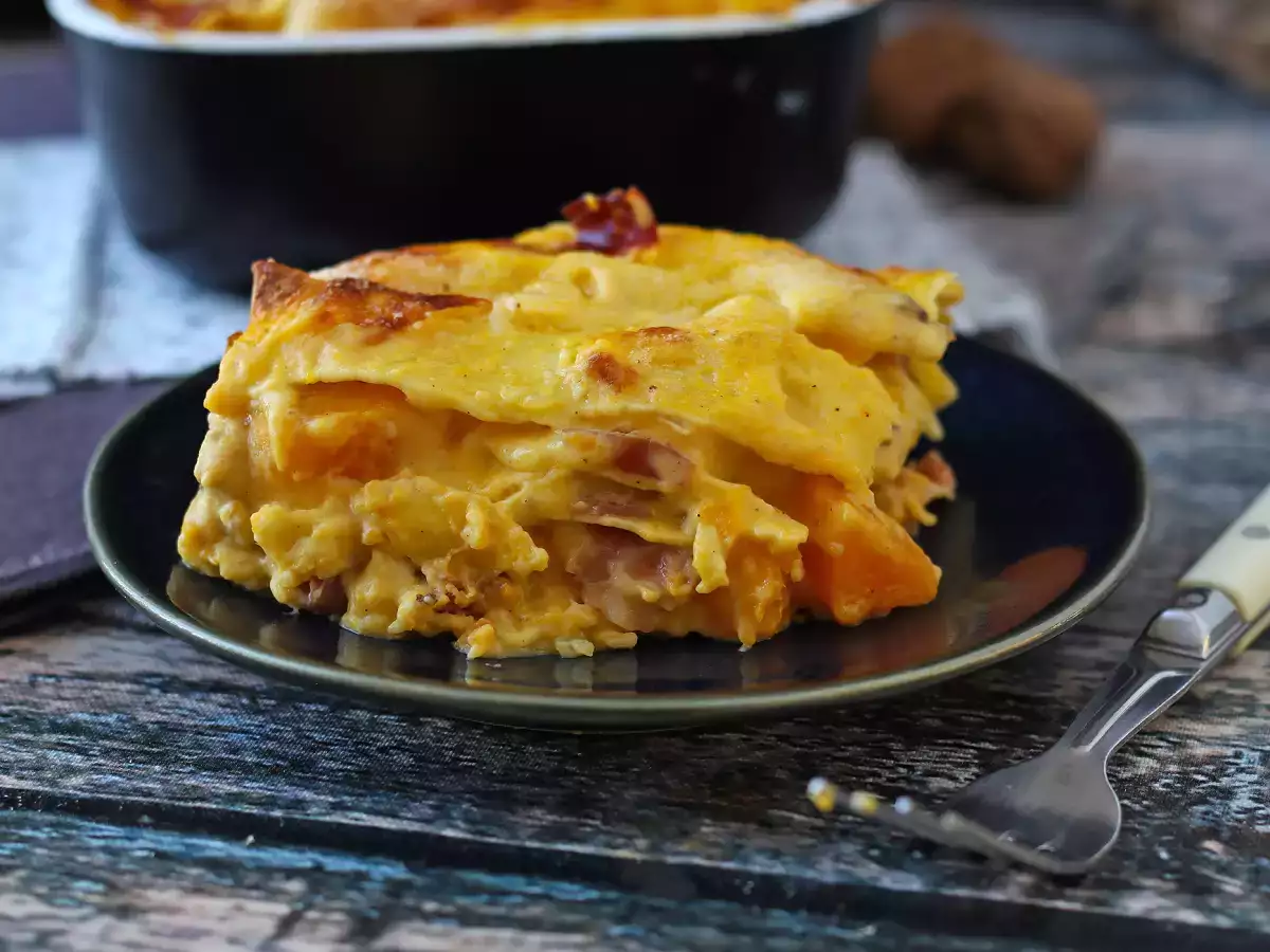Recept Krämig lasagne med pumpa, speck och krispiga valnötter
