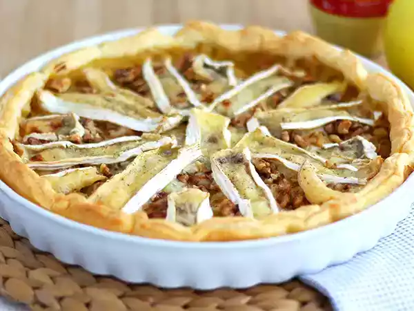 Recept Camembert- och äppeltårta